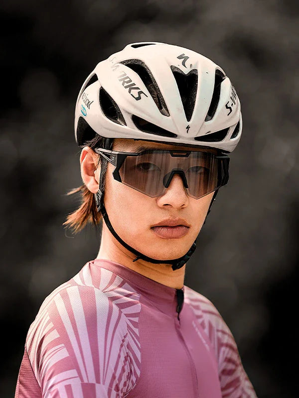 Photochromic Cycling Sunglasses LS350 - Black